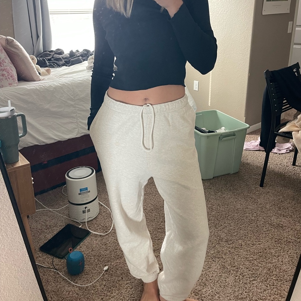 TNA Cozy Fleece Sweatpants in Cream